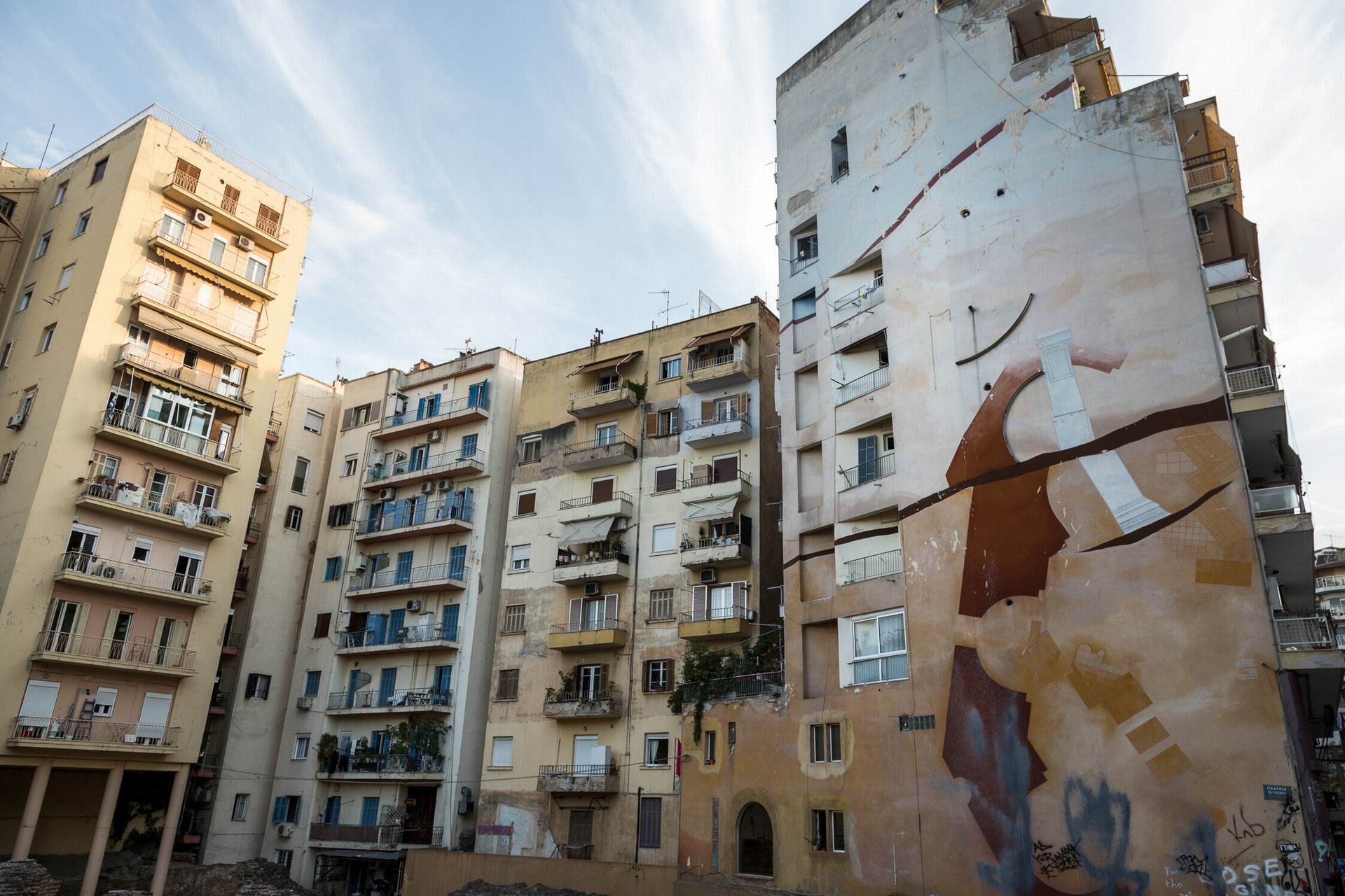 006-thessaloniki_sokora-graffiti_3-2013-konstantinos_tsakalidis-fosphotos-popaganda-16-9-2013