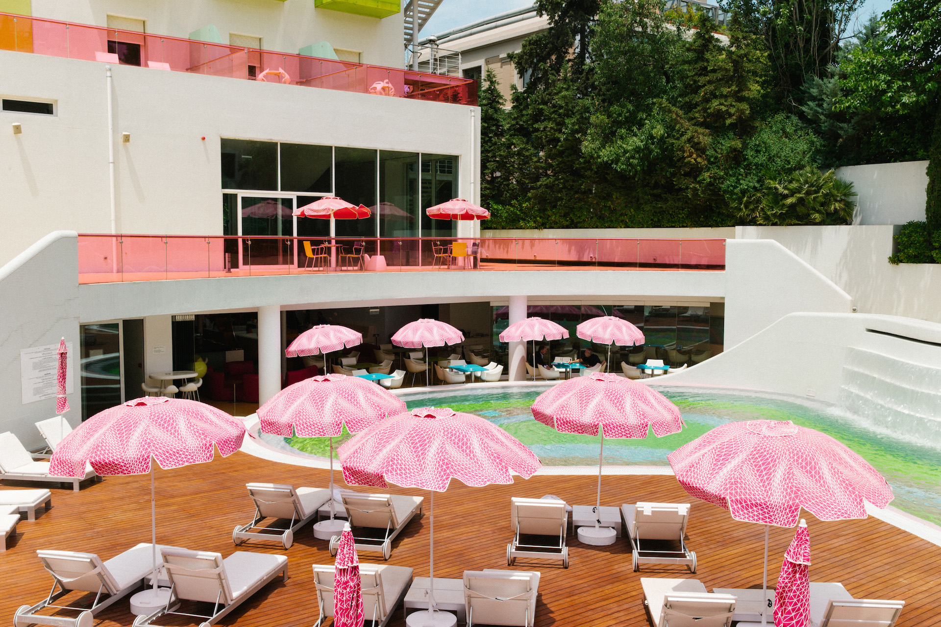 Swimming pools in Athens / Πισίνες στην Αθήνα