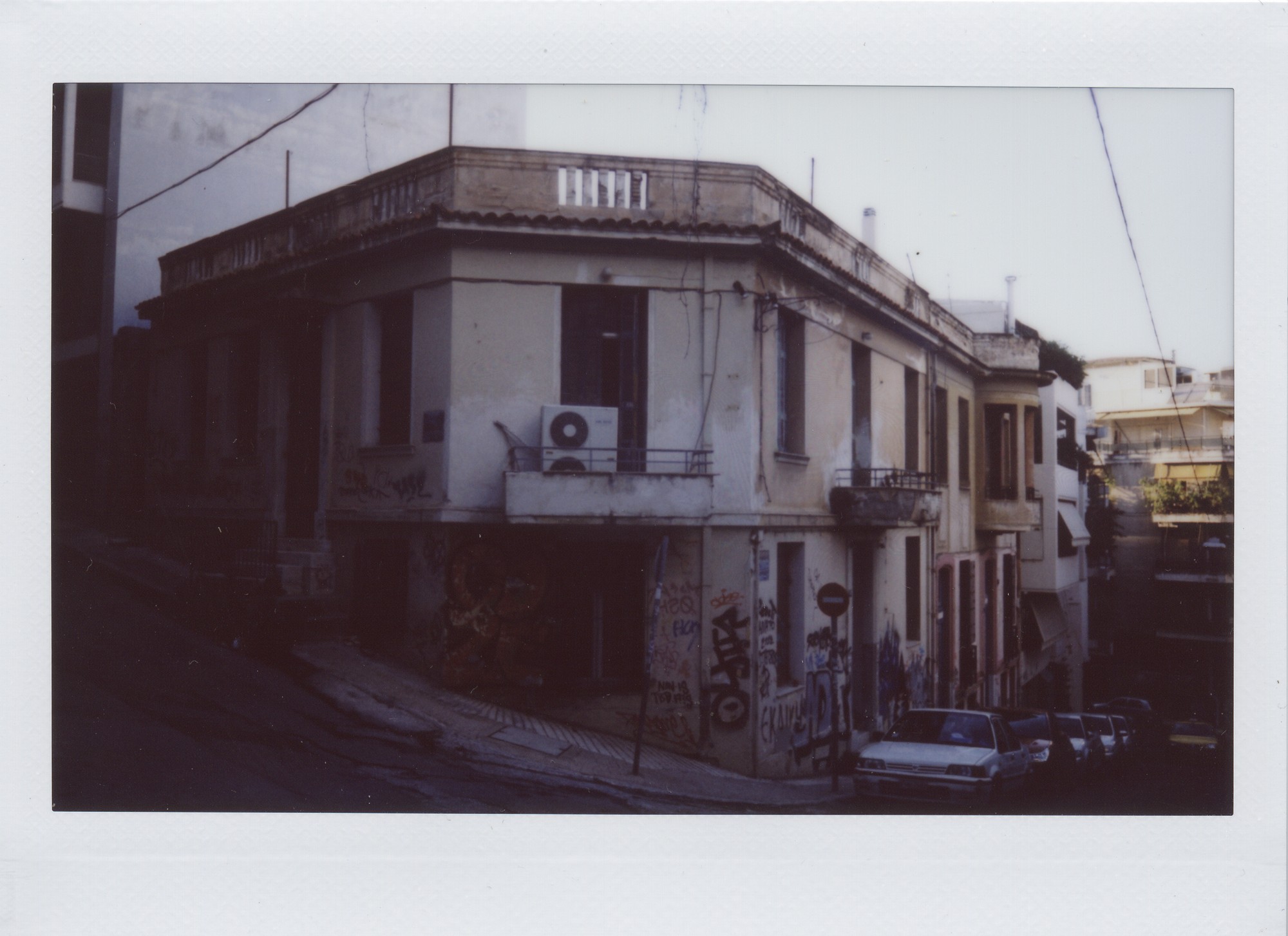 Athens Polaroids / Ðïëáñüéíô áðü ôçí ÁèÞíá