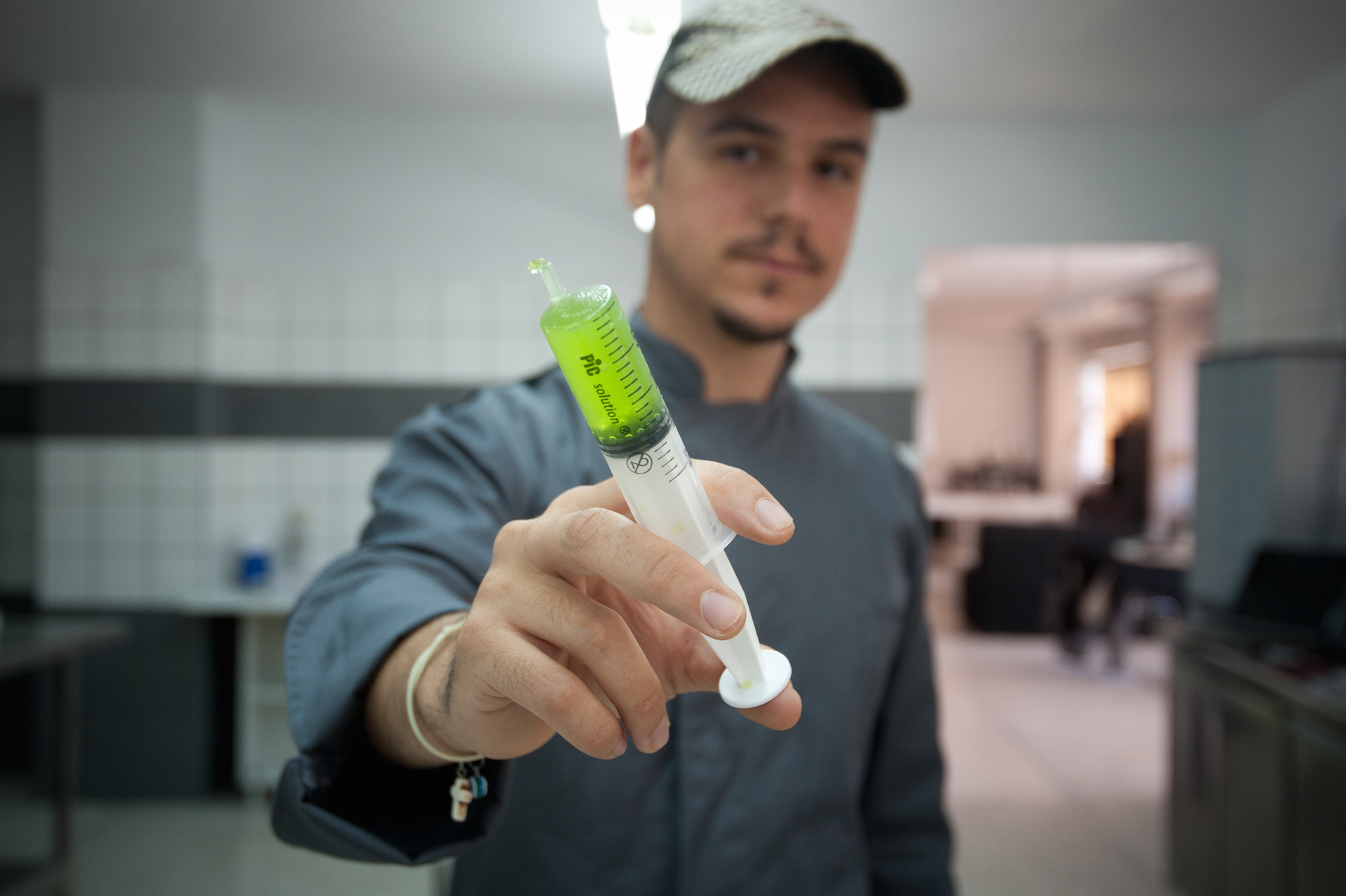 MOMIX BAR ERGASTIRIO