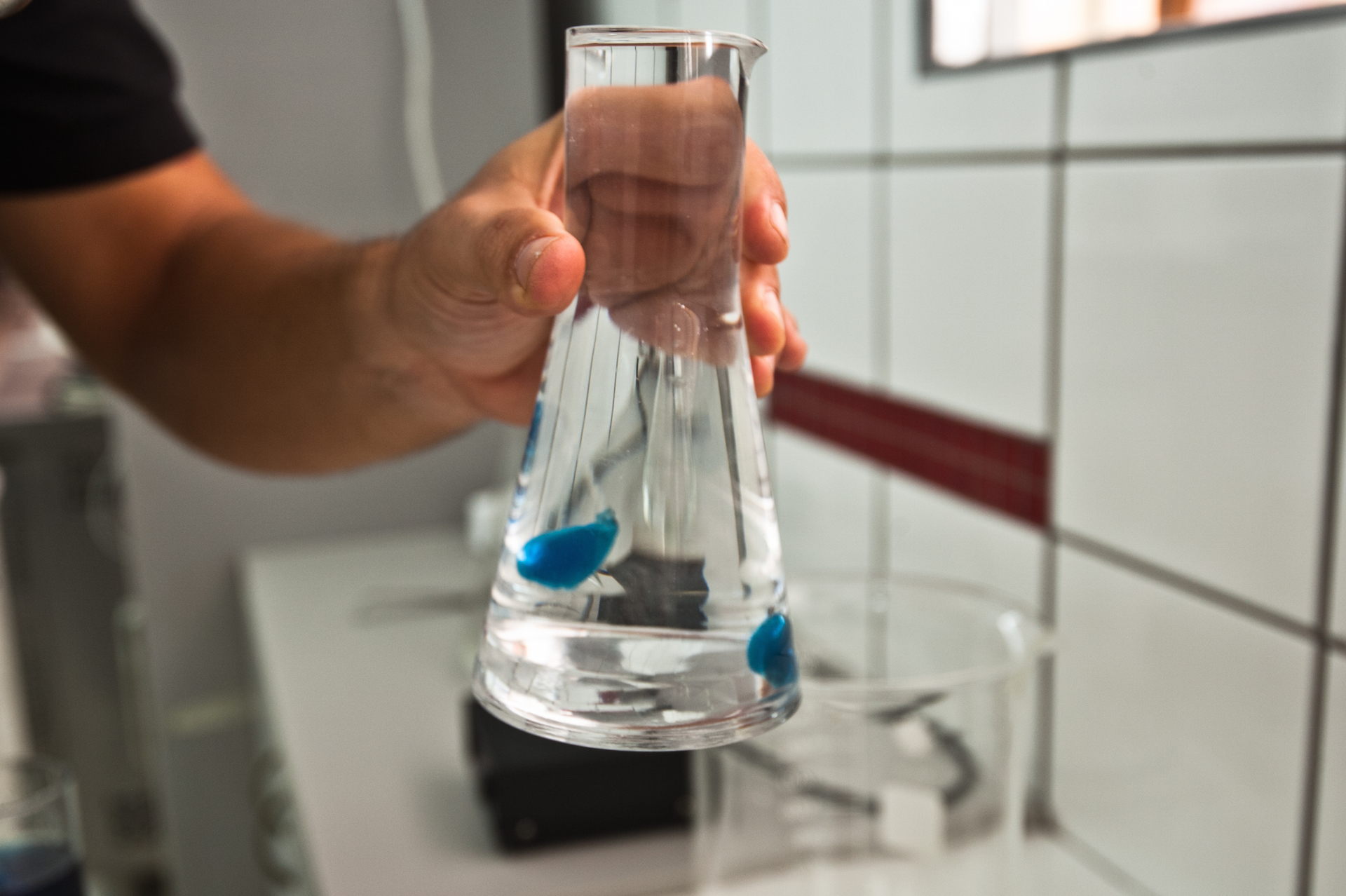 MOMIX BAR ERGASTIRIO