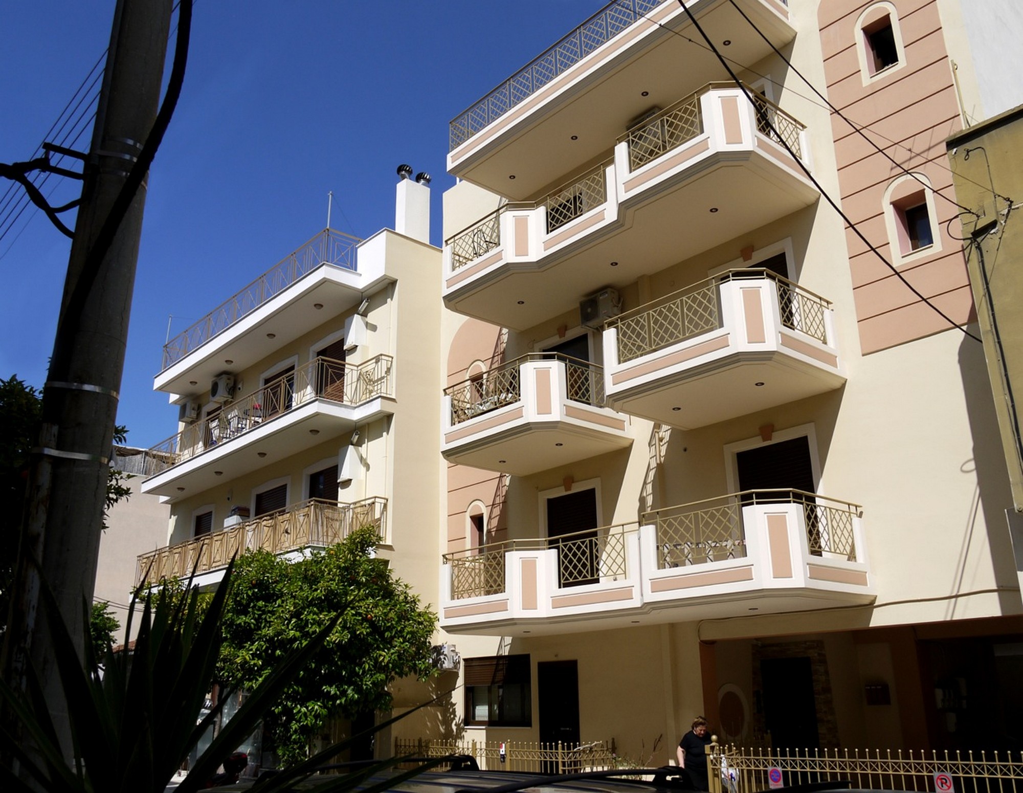 Εργολαβικό Μεταμοντέρνο