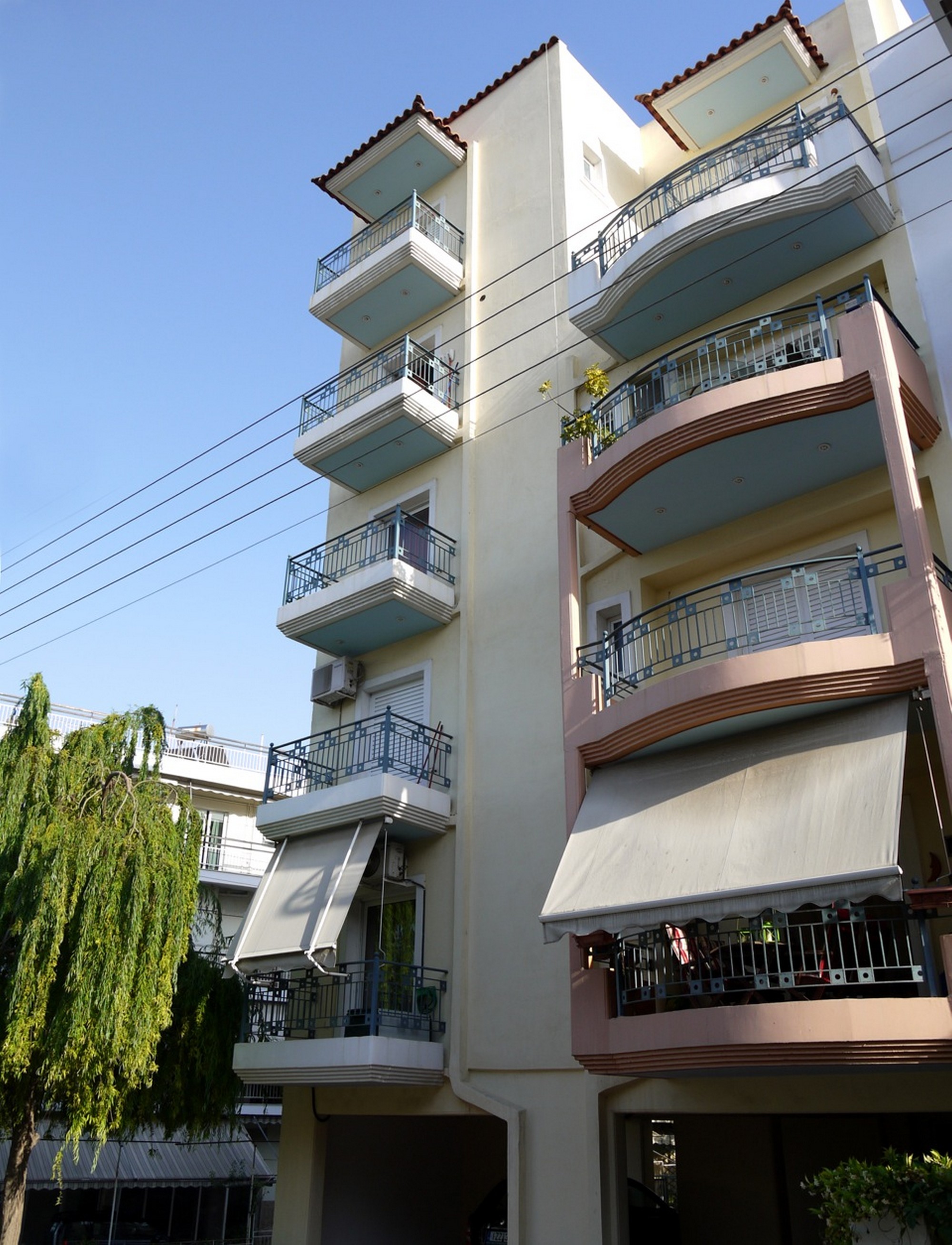 Εργολαβικό Μεταμοντέρνο