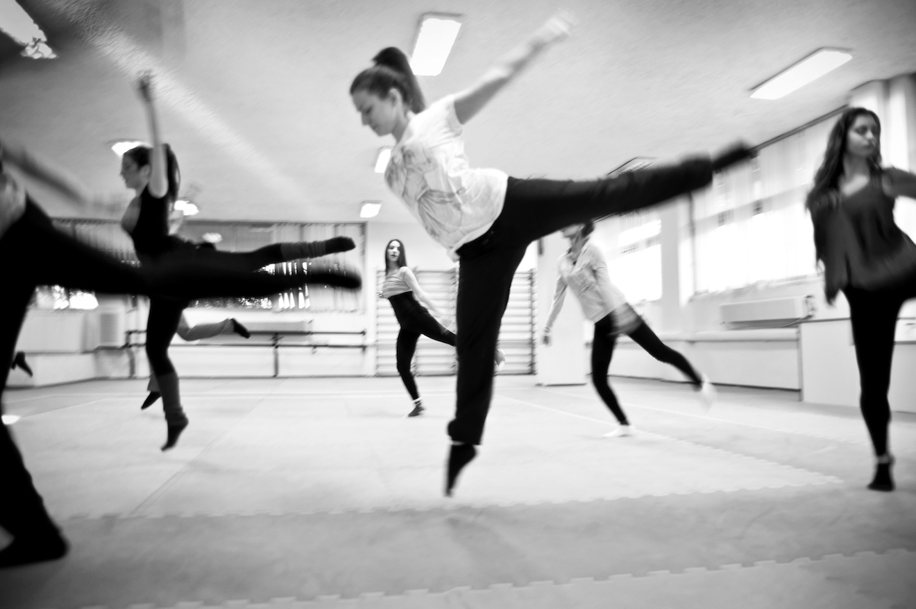 gp_bw_dance_010