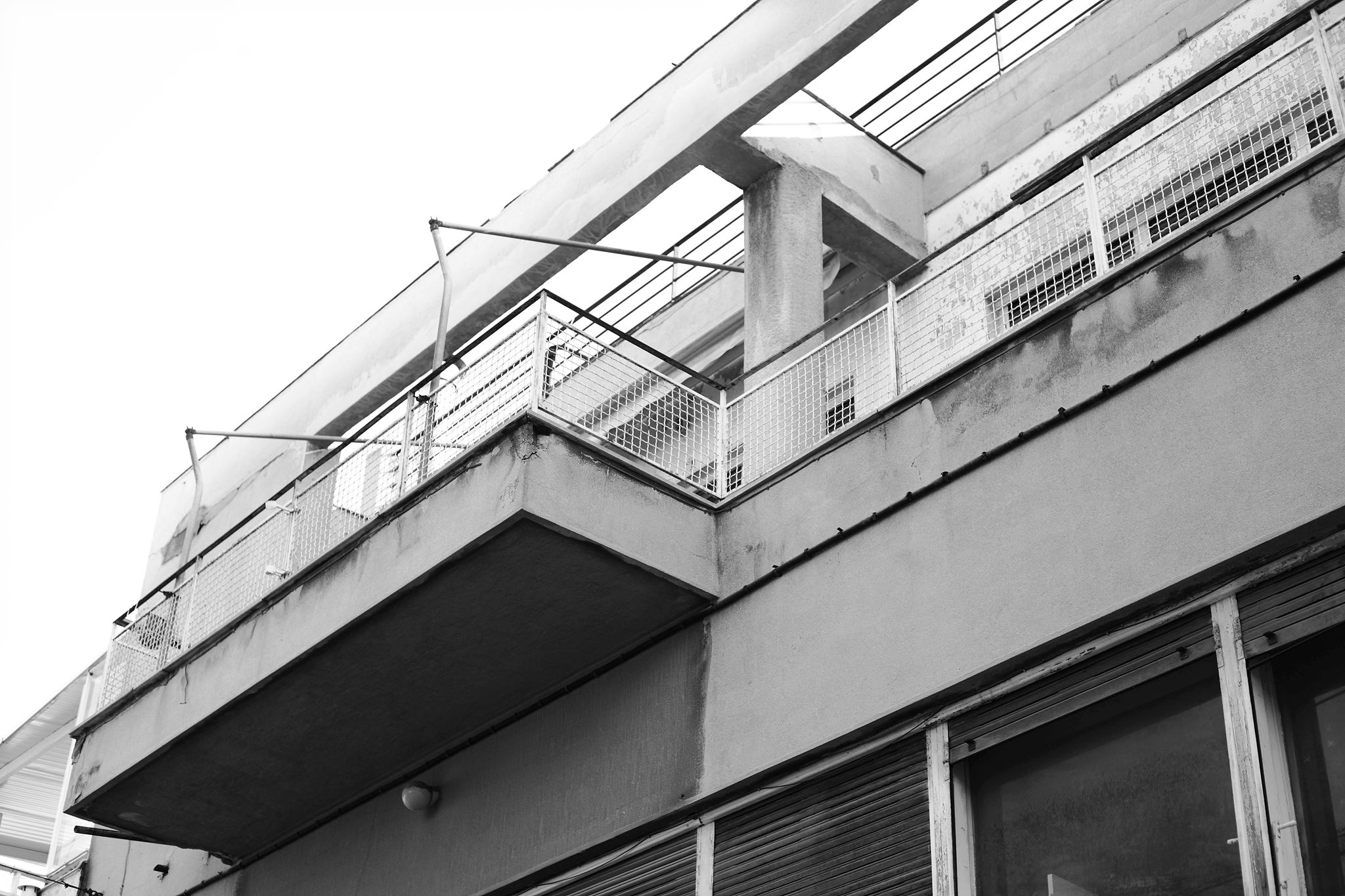 Πολυκατοικία στην οδό Λαζαίων, του Θουκυδίδη Βαλεντή