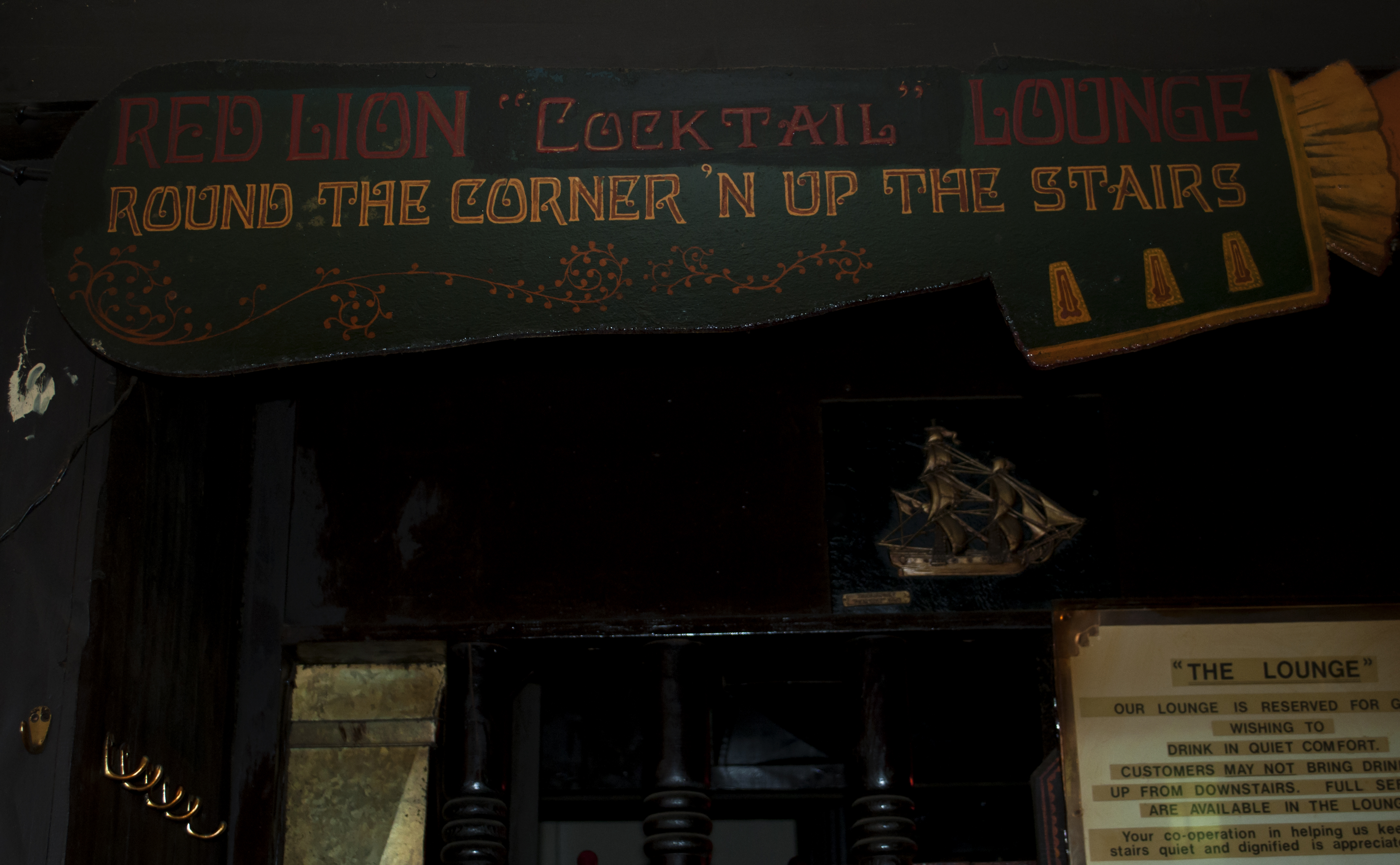 Red Lion Pub, Athens / Ρεντ Λαιον Παμπ, Αθήνα