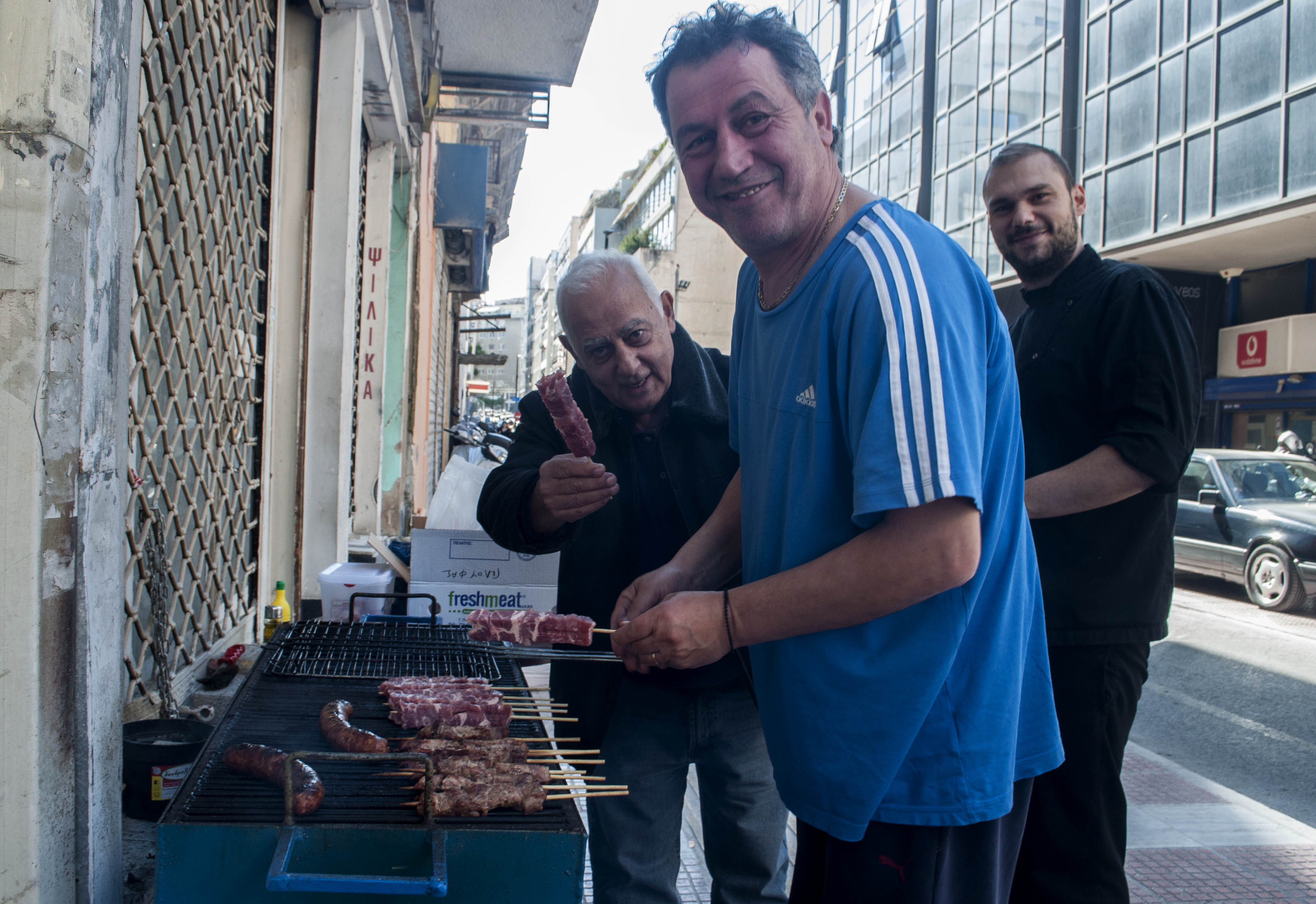 Πρωί Τσικνοπέμπτης στη Τρούμπα