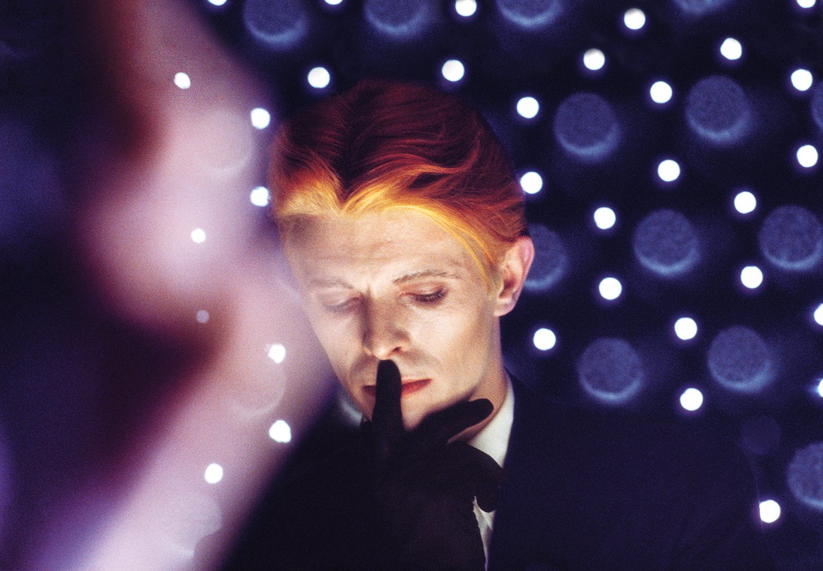 david-bowie-steve-schapiro-ss01