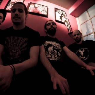 Oι Godsleep θα βρίσκονταν σίγουρα ανάμεσα στο πλήθος που αποθέωνε τους Iron Maiden (αν ήταν στο Donington το '92)