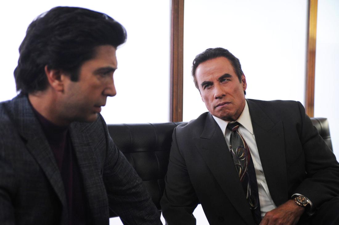 ep) -- - Pictured: (l-r) David Schwimmer as Robert Kardashian, John Travolta as Robert Shapiro. CR: Ray Mickshaw