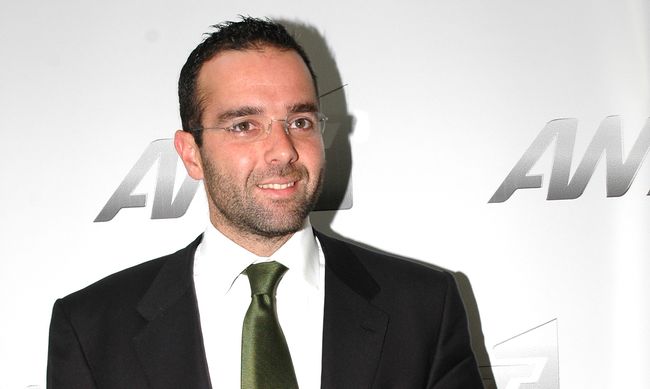 ea206fc88b13936d76fd205ecd102f2e