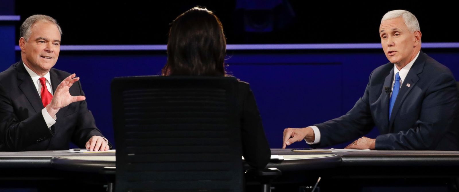 Τιμ Κέιν και Μάικ Πενς. Ένας από τους δύο θα είναι ο επόμενος Αντιπρόεδρος των ΗΠΑ.