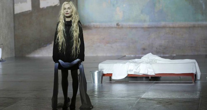 Φωτογραφία από την παράσταση.