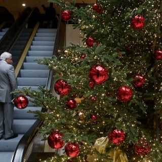 Έρχονται Χριστούγεννα, της Έλσης Σαράτση