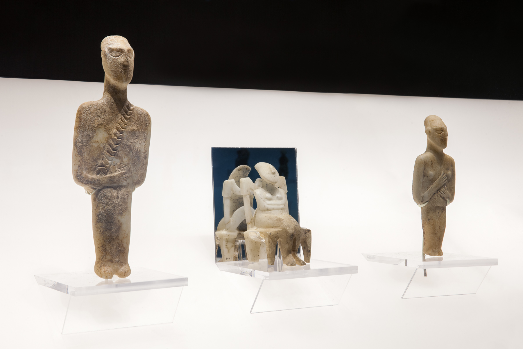 2. photo_Paris Tavitian_Museum of Cycladic Art