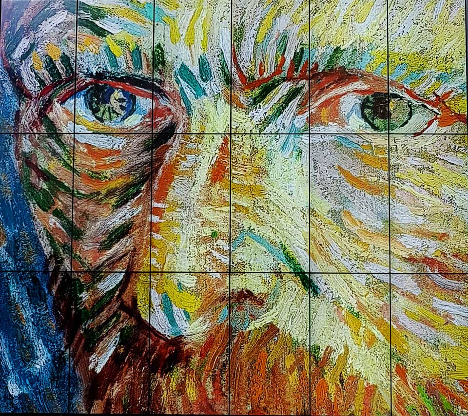 Κάτω από το άγρυπνο βλέμμα του Βαν Γκογκ. 