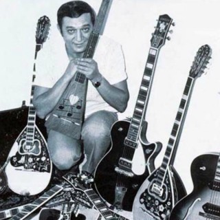 Στις 21 Μαρτίου του 1920 γεννιέται ο Μανώλης Χιώτης