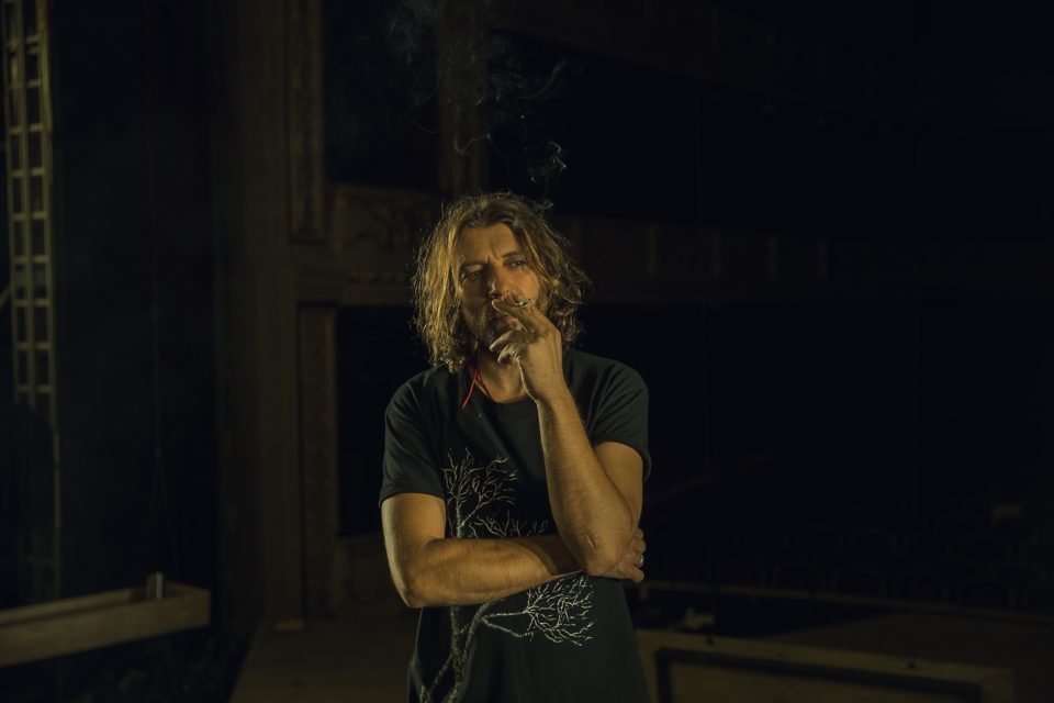 Πώς να σας πω ότι βγαίνετε με έναν ναρκισσιστή