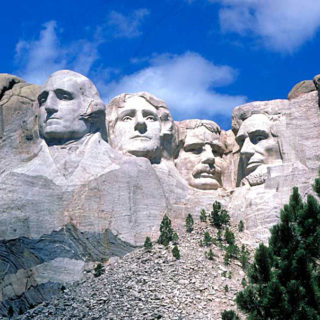 Στις 31 Οκτωβρίου του 1941 ολοκληρώνεται το Εθνικό Μνημείο του Όρους Ράσμορ