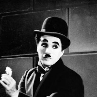 Στις 16 Απριλίου του 1889 γεννιέται ο Τσάρλι Τσάπλιν