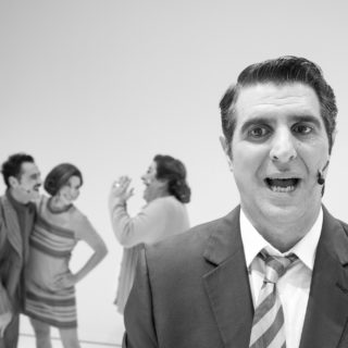 «Ξύπνα Βασίλη» να δεις μια παράσταση που σ' έκαναν