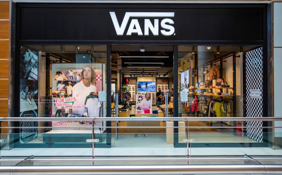 vans mall of athens