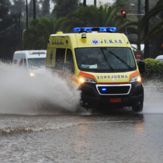 Κακοκαιρία Adel: Ποτάμια οι δρόμοι στην Αττική
