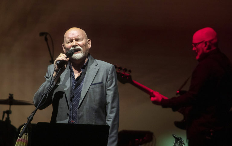 Brendan Perry, Dead Can Dance