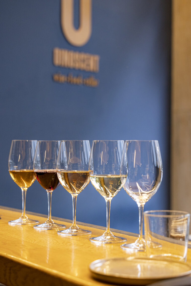 oinoscent wine bars