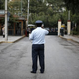 Φάρσα το τηλεφώνημα για βόμβα στα δικαστήρια της Ευελπίδων