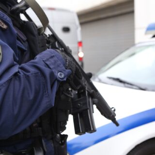 Δύο σφαίρες στο κεφάλι δέχθηκε ο κρατούμενος στις φυλακές Δομοκού