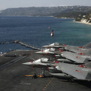 Προσαγωγή υπόπτου για κατασκοπεία στη Σούδα