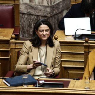 Κεραμέως: «Ψευδής η εικόνα για το 13ωρο – Ενισχυμένη η θέση του εργαζομένου»