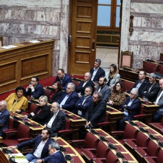 Βουλή: Άρση ασυλίας του βουλευτή του ΚΚΕ, Βασίλη Μεταξά