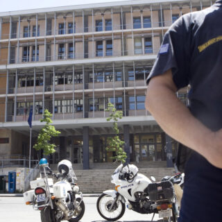 Θεσσαλονίκη: Κακουργηματική δίωξη στους πέντε συλληφθέντες για το αιματηρό επεισόδιο στην Περαία