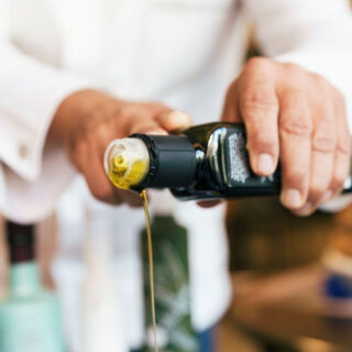 «Η ελιά είναι Delacroix»: Γευσιγνωσία ελαιόλαδου με τον chef Αριστοτέλη Μέγκουλα στο Ίδρυμα Β&Ε Γουλανδρή