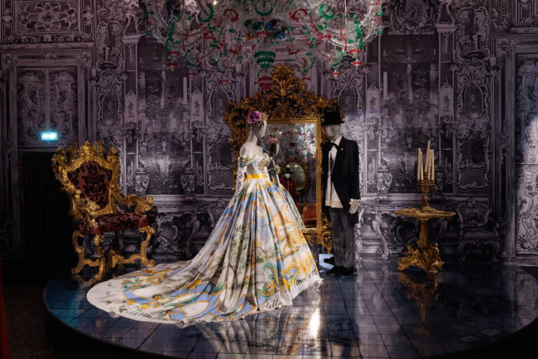 From the Heart to the Hands: Dolce & Gabbana ©Grand Palais