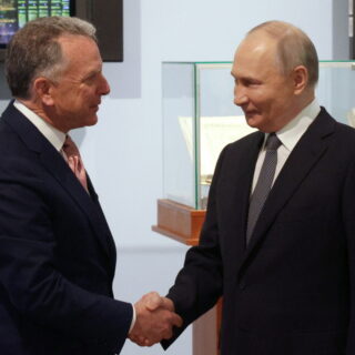 Πόλεμος στην Ουκρανία: Στη Μόσχα ο απεσταλμένος του Τραμπ