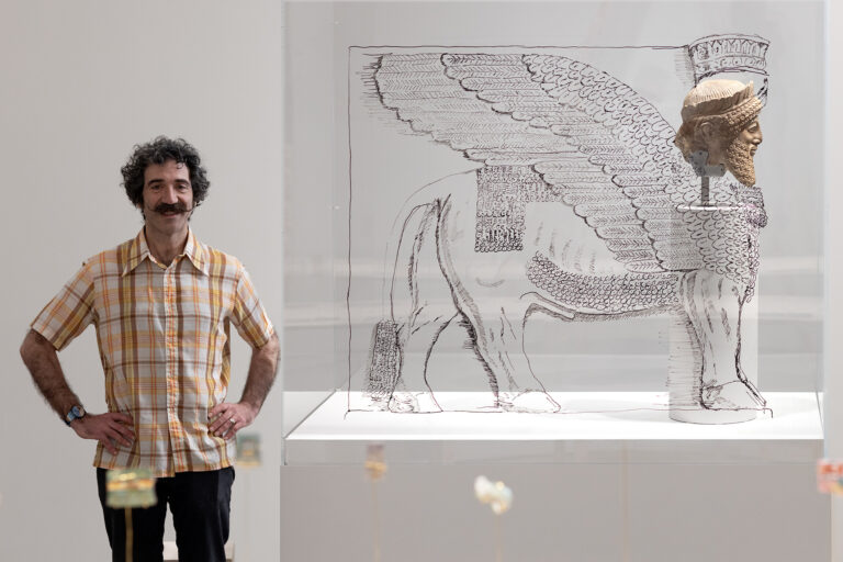 Michael Rakowitz Ακρόπολη NEON