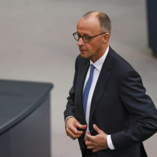 Η Γερμανία επιτρέπει και πάλι τις εξαγωγές όπλων προς το Ισραήλ