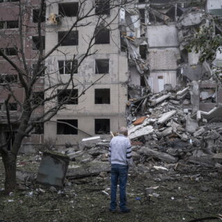 Ουκρανία: Κάτοικοι εγκαταλείπουν τα σπίτια τους στα βόρεια σύνορα της χώρας