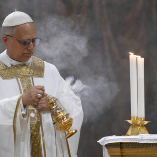 Ιστορική επίσκεψη του Πάπα Λέοντος ΙΔ' στο Φανάρι και τη Νίκαια