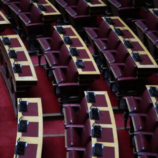 Βουλή: Αρχίζει η επεξεργασία του νομοσχεδίου για το 13ωρο