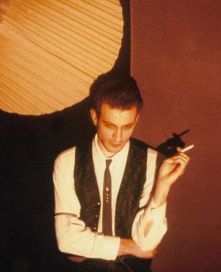 Ian Ikon