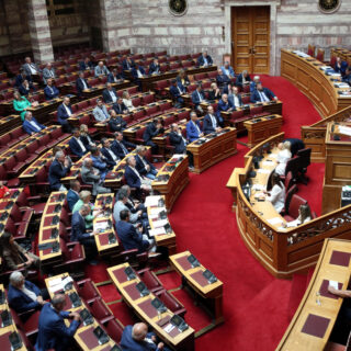 Βουλή: Ένσταση αντισυνταγματικότητας για το νομοσχέδιο του Υπουργείου Άμυνας