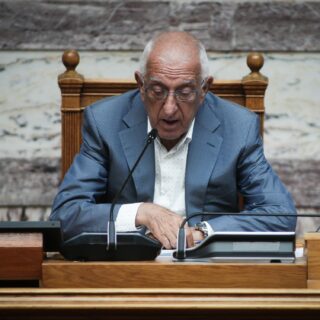 Έρχεται ο «κόφτης» για τον χρόνο ομιλίας στη Βουλή