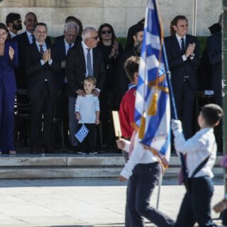 28η Οκτωβρίου: Ολοκληρώθηκε η μαθητική παρέλαση στην Αθήνα