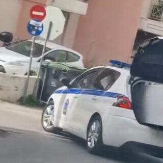 Μετέφεραν ψυγείο με περιπολικό - Διατάχθηκε ΕΔΕ μετά τις αντιδράσεις [ΒΙΝΤΕΟ]