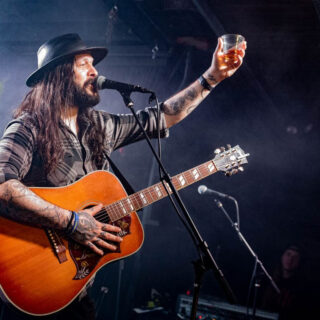 Not your average bluesman: Ο Shawn James ζωντανά στο Piraeus Club Academy