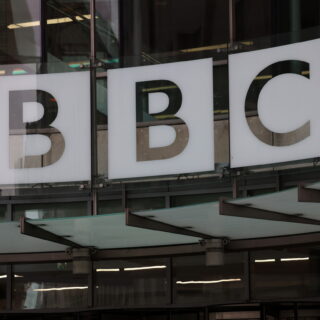 Το BBC ζήτησε επίσημα «συγγνώμη» από τον Ντόναλντ Τραμπ